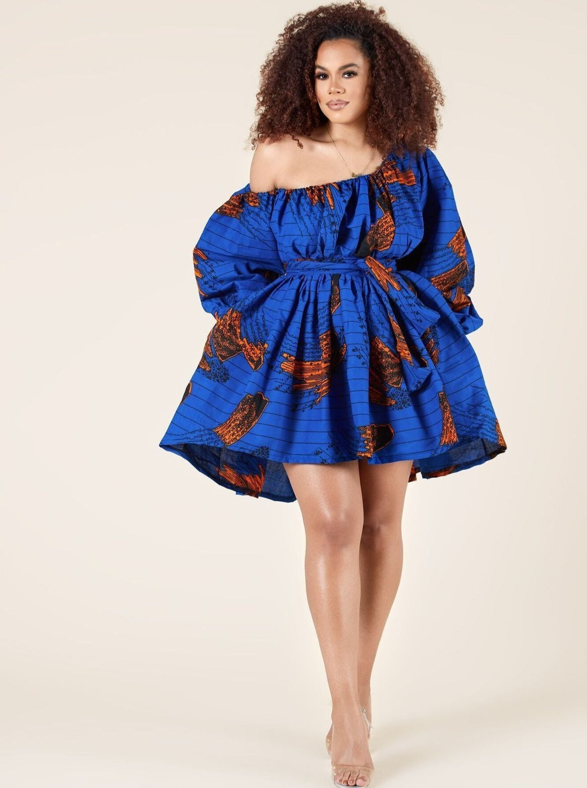 Off Shoulder Lange Mouw Abstract Bedrukte Uitlopende Jurk