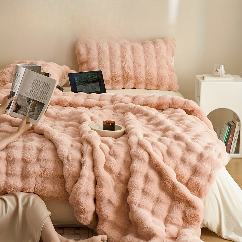 Double-sided Faux Rabbit Fleece Blanket | Soft Warm Blanket - Multifunctional for Bedroom, Sofa and Travel - For All Seasons