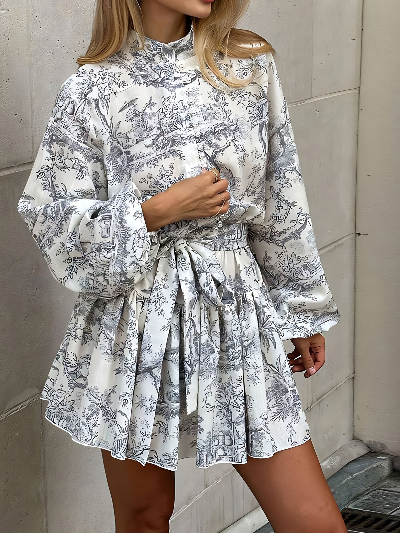 Historische printjurk | Jurk | Elegante jurk met historische print en moderne twist