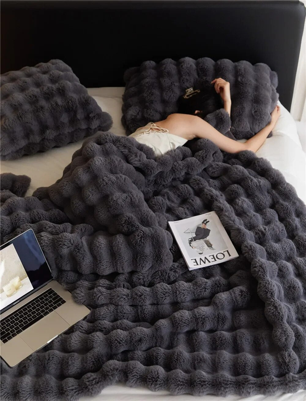 Snuggie Luxury Blanket | High quality luxury blanket - Soft and warm for maximum comfort