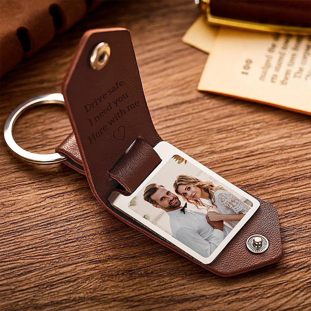 RomanceKey | Vier Valentijn met onze te personaliseren sleutelhanger