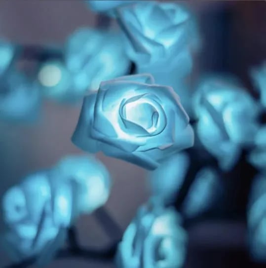 Lamp Rozenboom - Elegante LED Tafellamp | Tafellamp met Rozenbloesem | Verstelbare LED | Dimbare Sfeerverlichting | Kunststof | IP66 | Uniek Design | Romantische Tafellamp | Decoratieve Verlichting | Moderne Elegantie