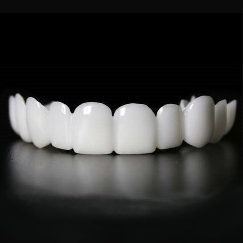 Snap-On Smile Veneers – Herbruikbare Tanden Facings voor een Stralende Glimlach zonder Tandarts