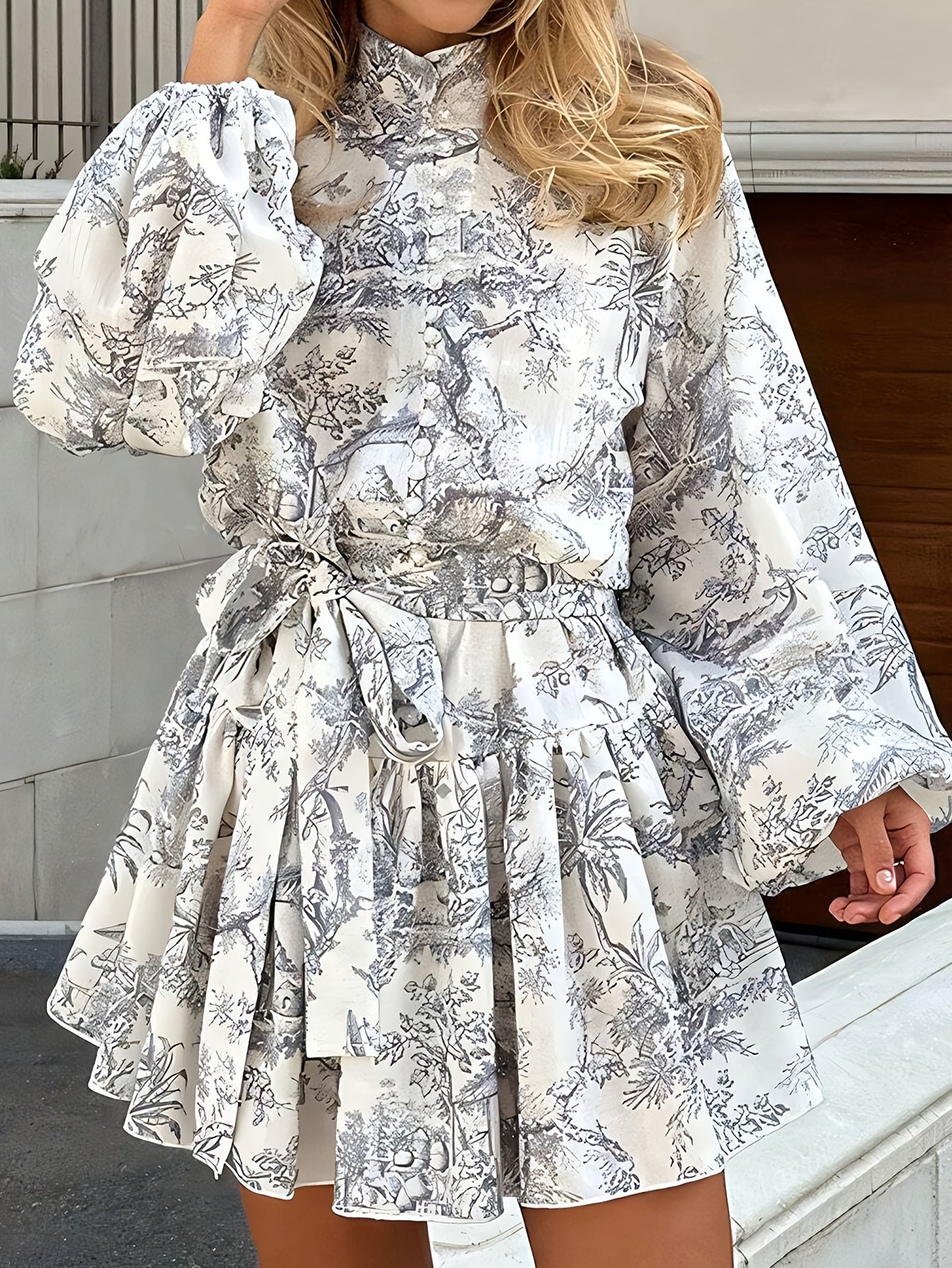 Historische printjurk | Jurk | Elegante jurk met historische print en moderne twist