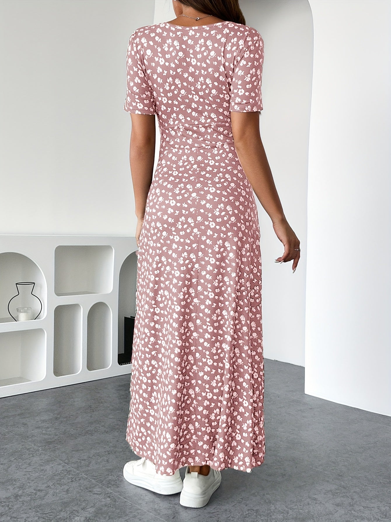 Visconte | Dames Jurk | Polyester, bloemenprint, V-hals, losse pasvorm, elegante zomer jurk
