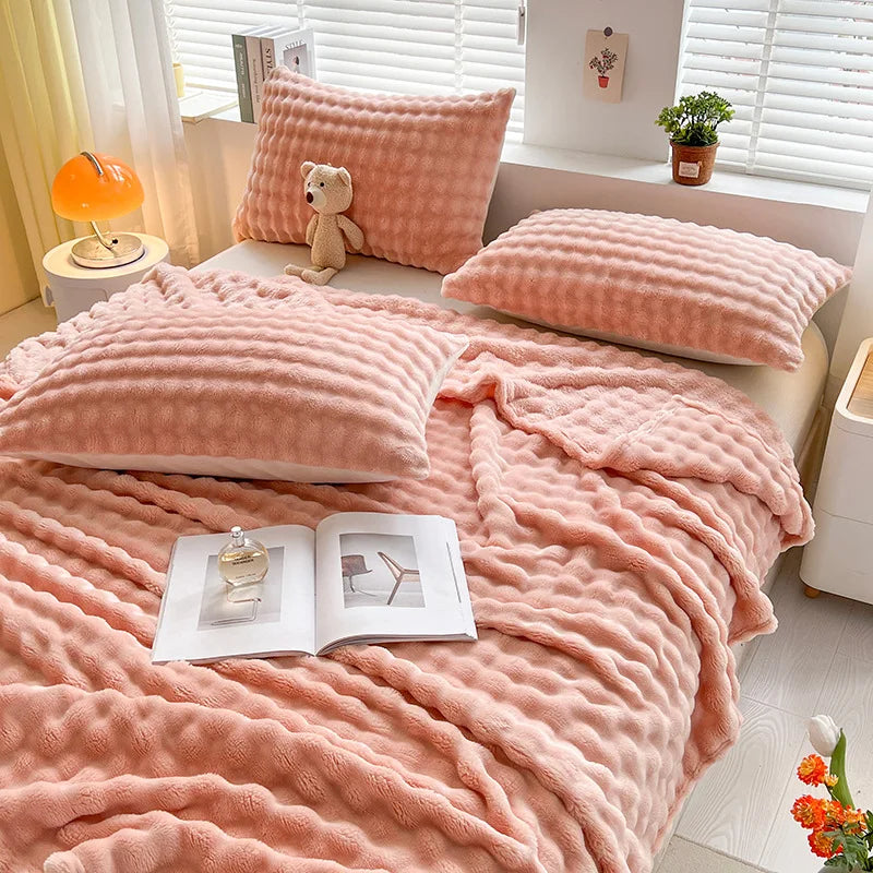 Cozyna Fleece Plaid met Bolletjesstructuur - Zachte Koraalfleece Deken voor Bank en Bed - Warme Knuffeldeken in 4 Maten en 4 Kleuren