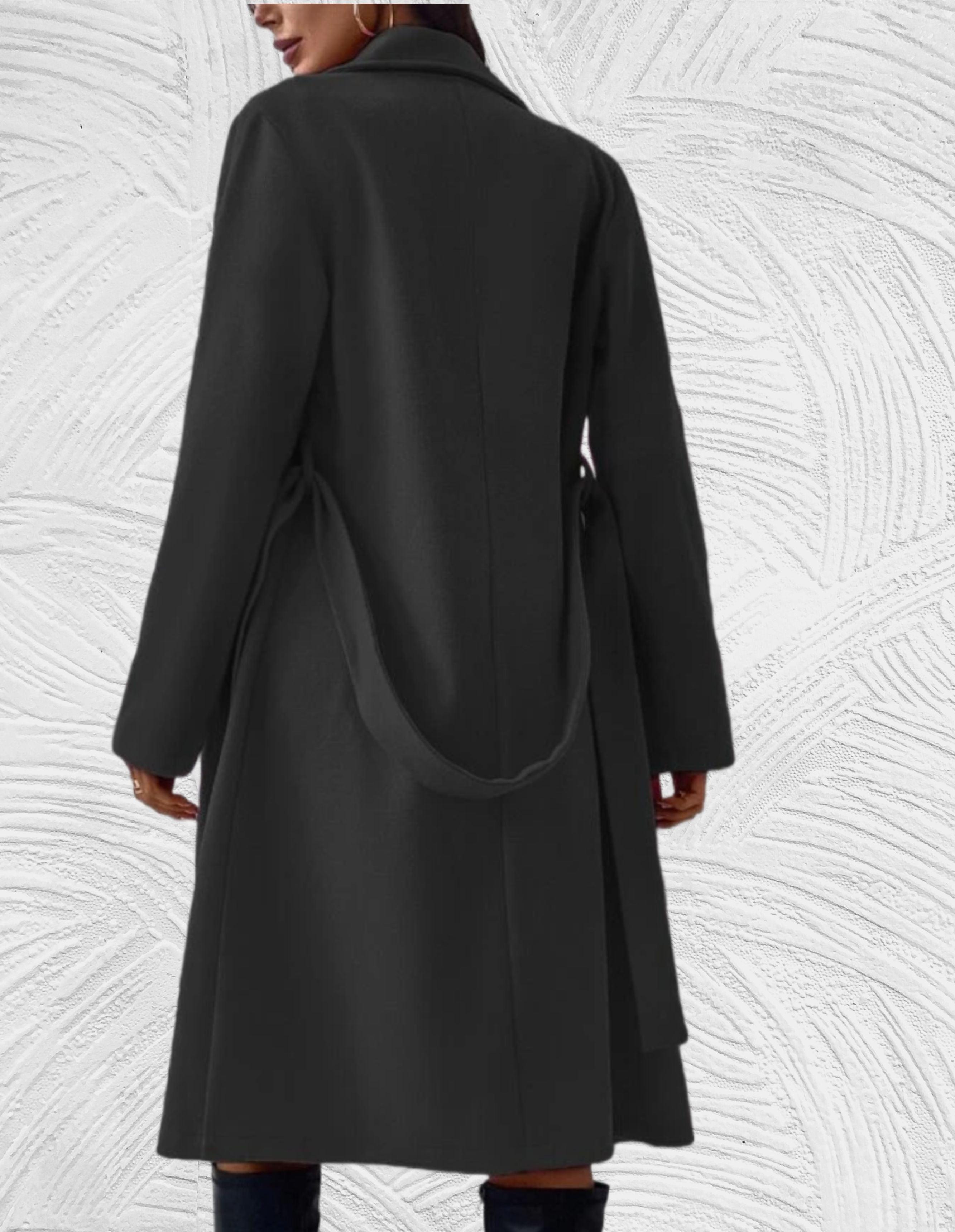 Julie - Long and oversized coat with button closure, chest pockets and tie belt