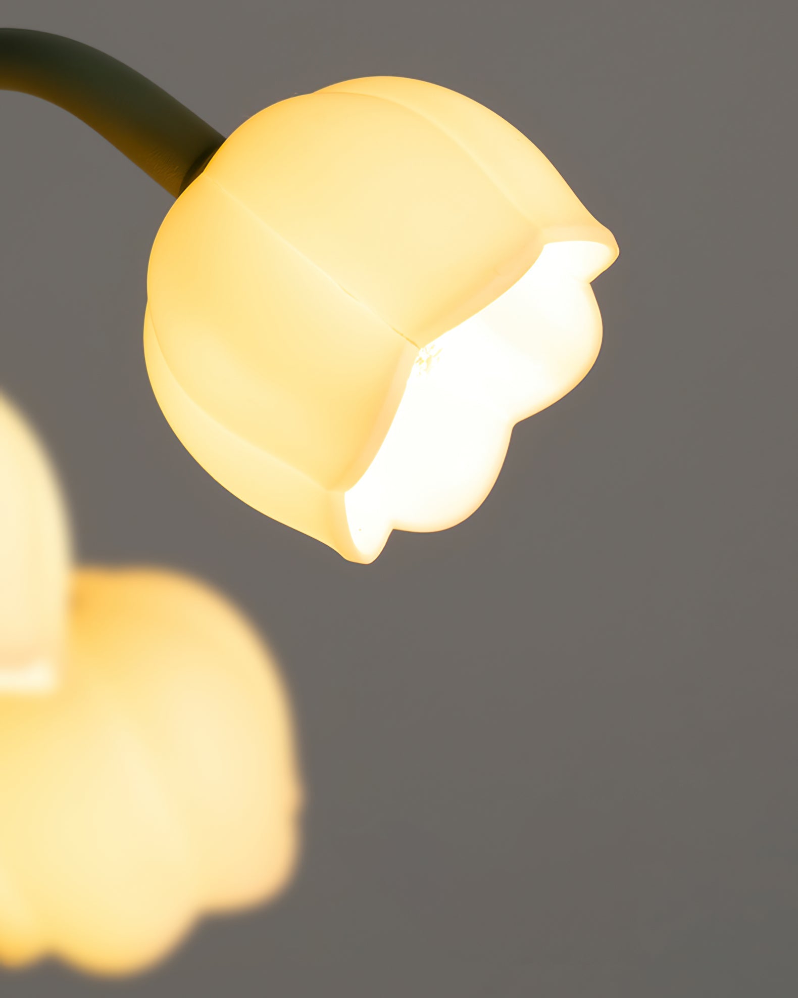 Bell Orchid Table Lamp