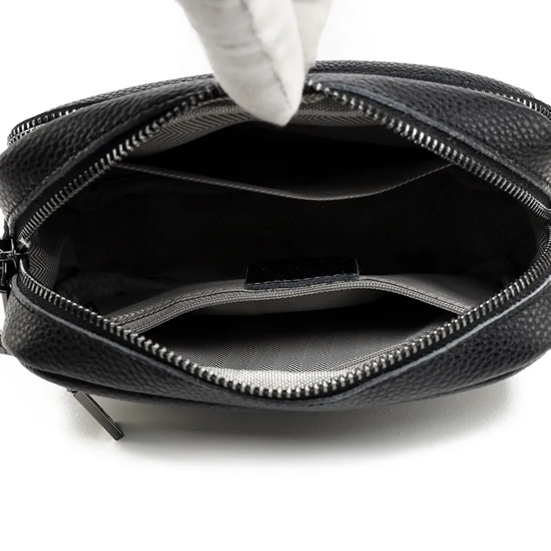 Carrie Messenger Bag | Sleek & Stylish