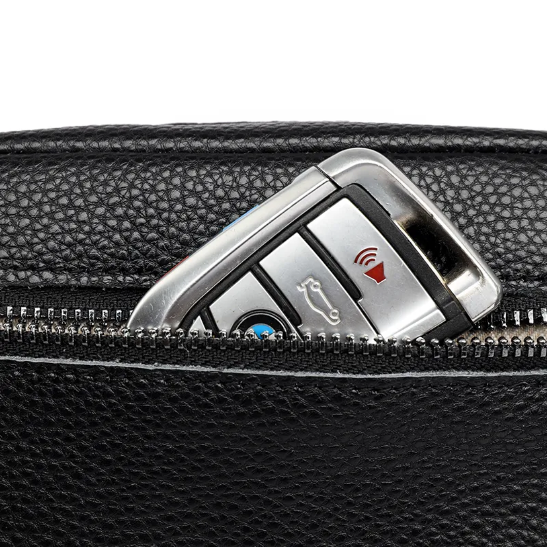 Carrie Messenger Bag | Sleek & Stylish