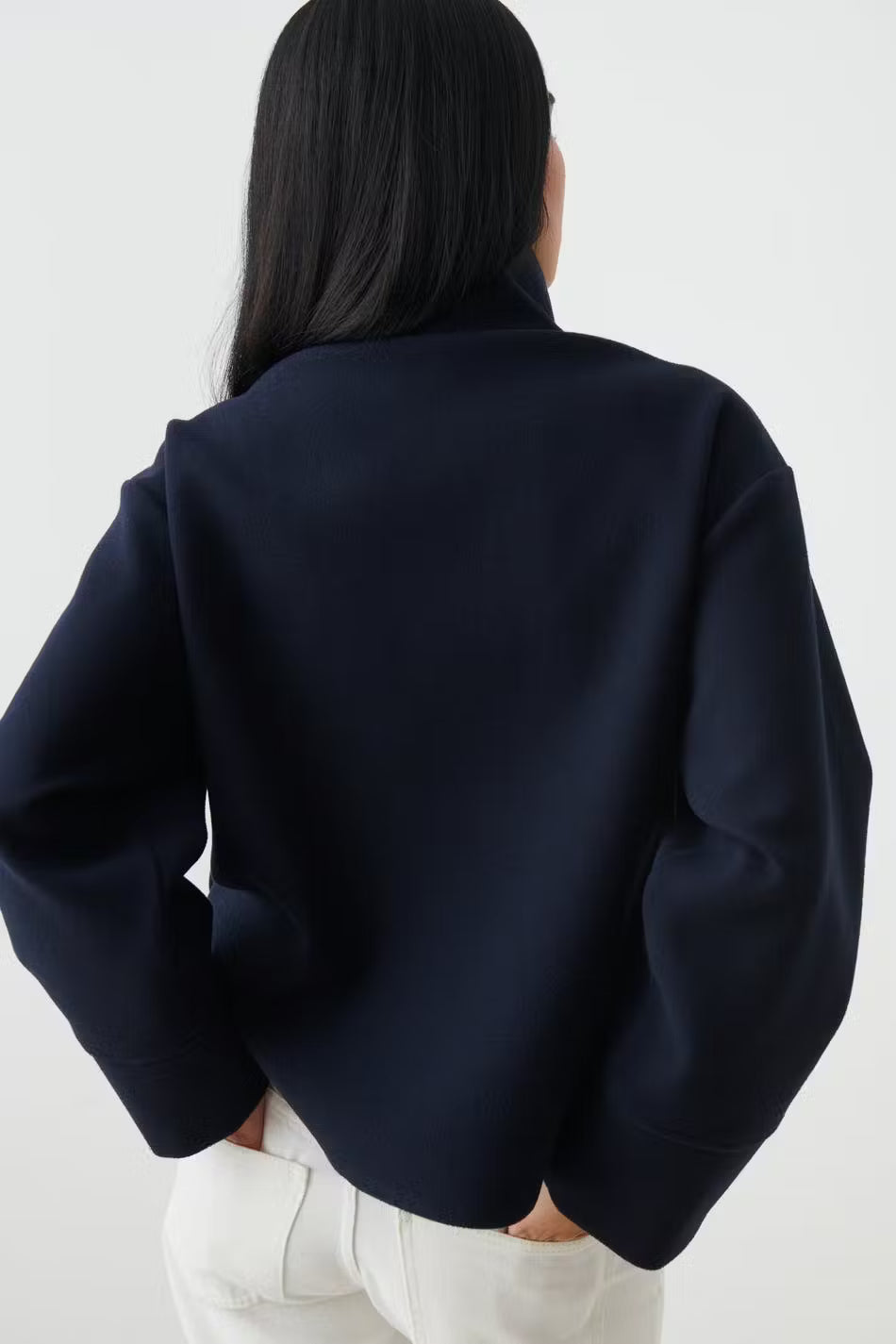Chique Korte Damesjas voor Herfst – Elegante Kraag en Knoopsluiting, Perfect voor Laagjes, Verkrijgbaar in Meerdere Kleuren