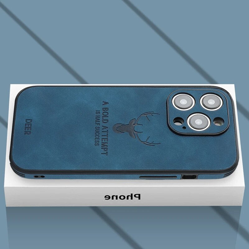 Deer - Luxe Leren iPhone Hoesje met Stijlvol Design en Schokbestendige Bescherming