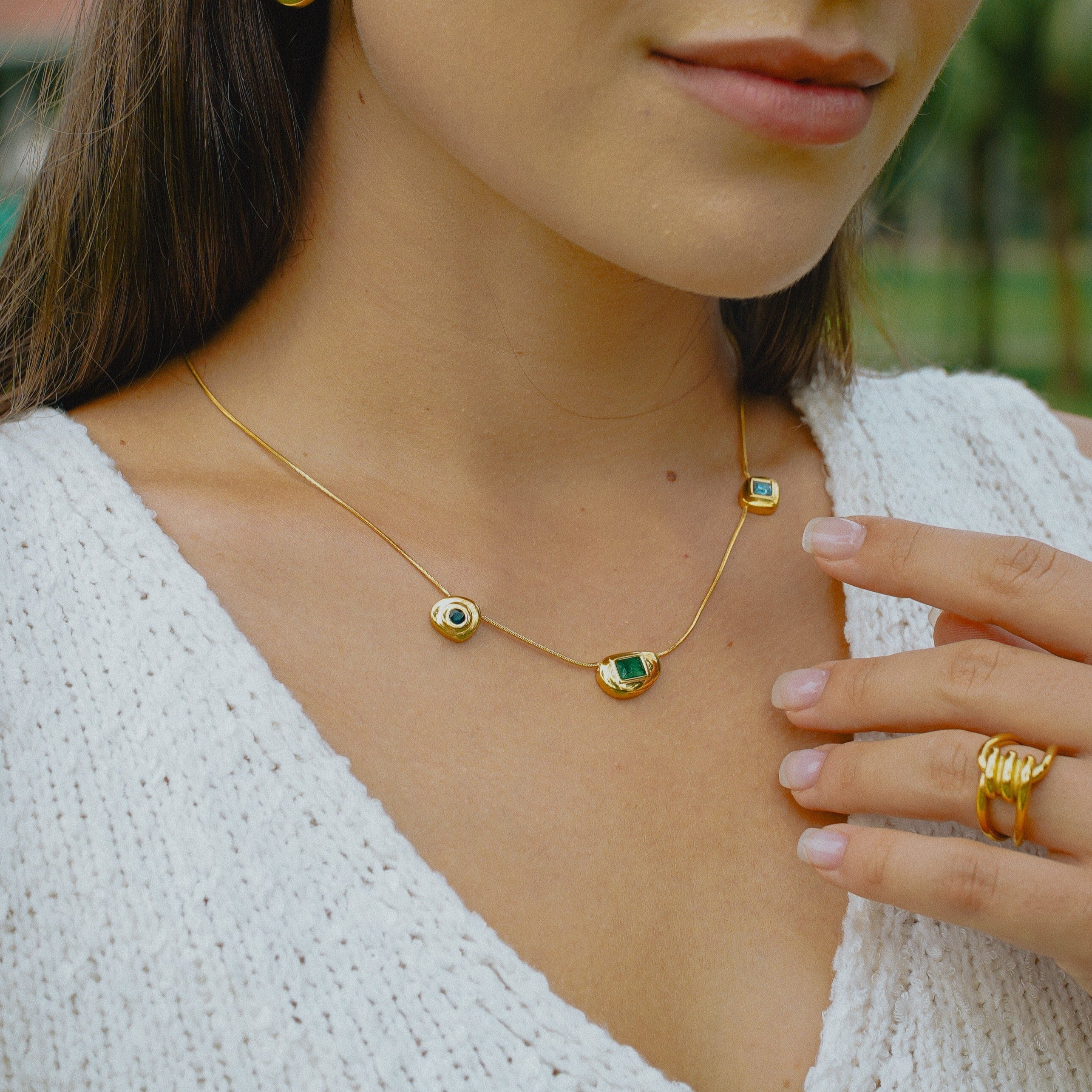 Luna Triple Gem Halsketting - Drievoudige Pracht En Elegante Verfijning