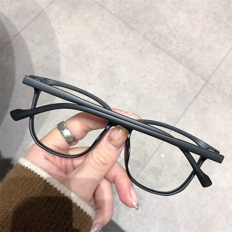 GlowStride - Bijziende Dioptrie Bril | GlowStride Bril Voor Bijzienden Met Blauwlichtfilter | Lichtgewicht Kunststof Frame | Tijdloos Ontwerp | Verhoogd Visueel Comfort | Beschermende Lenzen