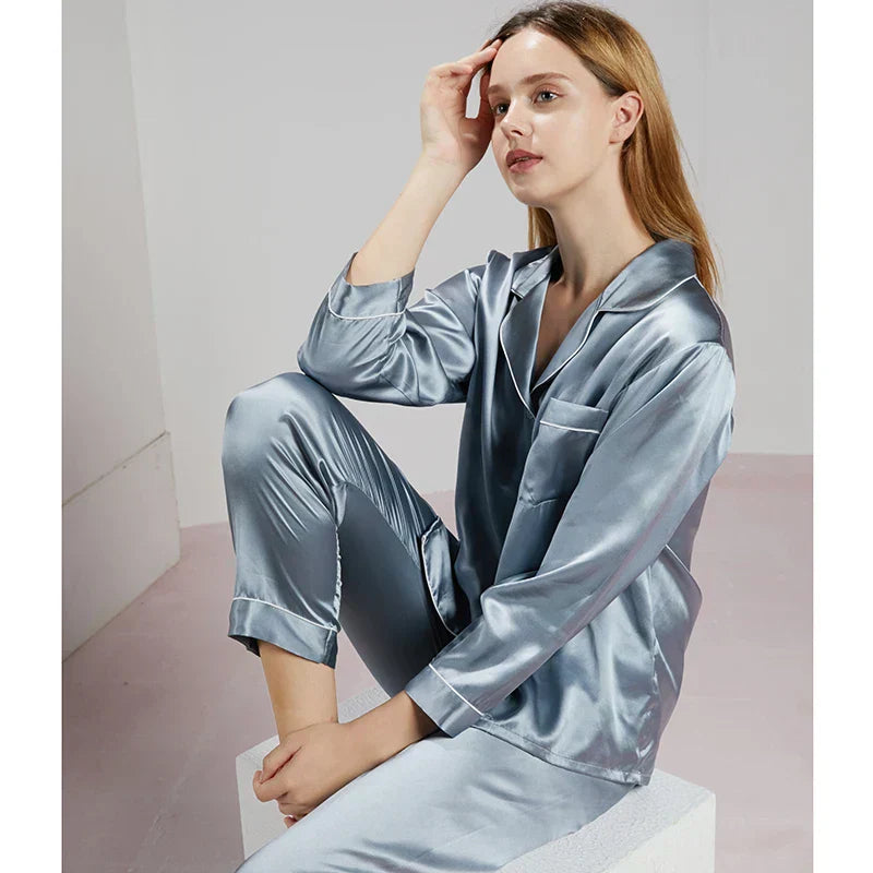 Celeste 100% Zijden Dames Pyjama | Zijdezacht, Ademend & Huidvriendelijk | Premium Luxe Nachtmode | Temperatuur- en Vochtregulerend | Elegant en Hypoallergeen voor Heerlijk Comfort