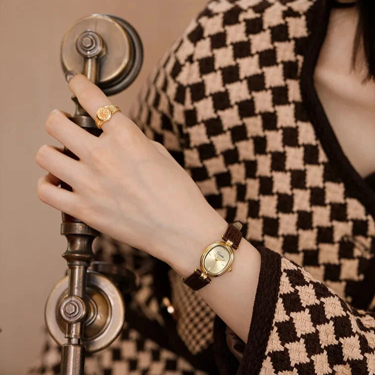 Sienna - Elegante quartz horloge met gouden wijzerplaat