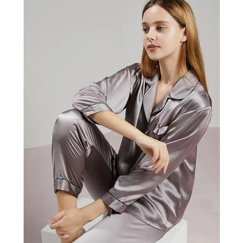 Celeste 100% Zijden Dames Pyjama | Zijdezacht, Ademend & Huidvriendelijk | Premium Luxe Nachtmode | Temperatuur- en Vochtregulerend | Elegant en Hypoallergeen voor Heerlijk Comfort