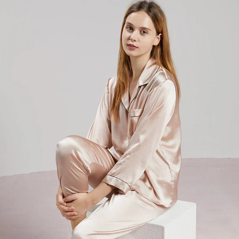 Celeste 100% Zijden Dames Pyjama | Zijdezacht, Ademend & Huidvriendelijk | Premium Luxe Nachtmode | Temperatuur- en Vochtregulerend | Elegant en Hypoallergeen voor Heerlijk Comfort