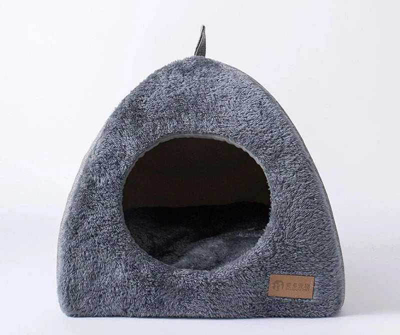 TriangelNest | Luxe Gesloten Kattenhuis voor Ultiem Warmte en Comfort