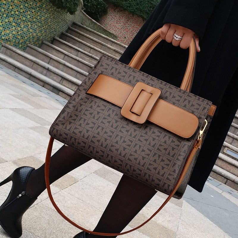 Elegante Leren Tas | YSL Essential | Modieus - Elegant - Vrouwelijk