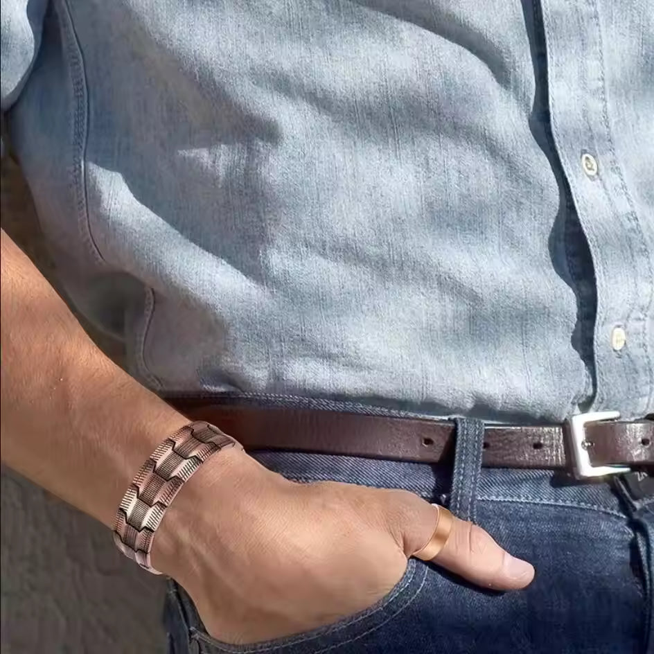 VitaBand | Energie, balans en zorg om je pols in een armband die zonder woorden spreekt