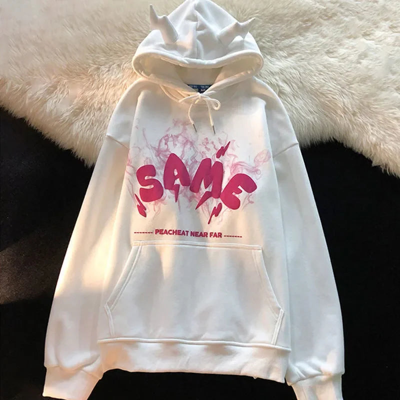 Bold Statement Hoodie | Losse Pasvorm | Grote Teksten - Luid en Trots, Straatwijs