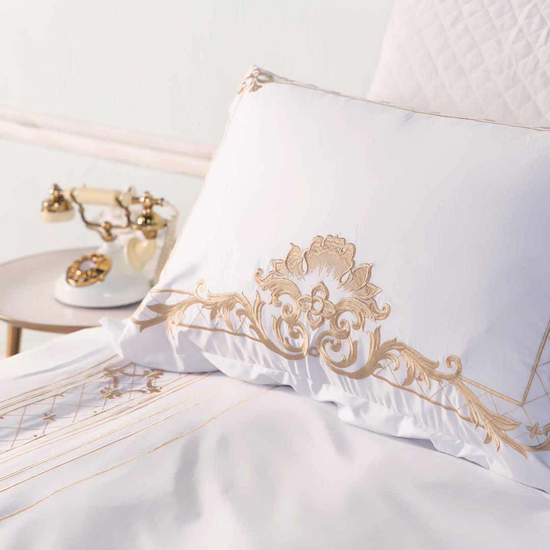 Ivy Gold Forest White and Gold Duvet Cover Set - Egyptian Cotton | Elegant White and Gold - Soft and stylish for every season