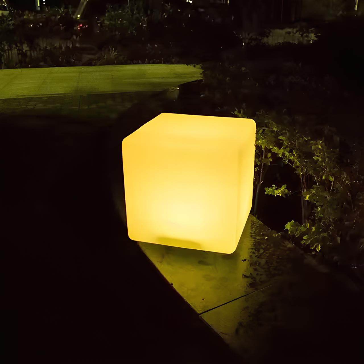 CubeLight – Moderne LED Kubus voor Stijlvolle Tuin- & Padverlichting
