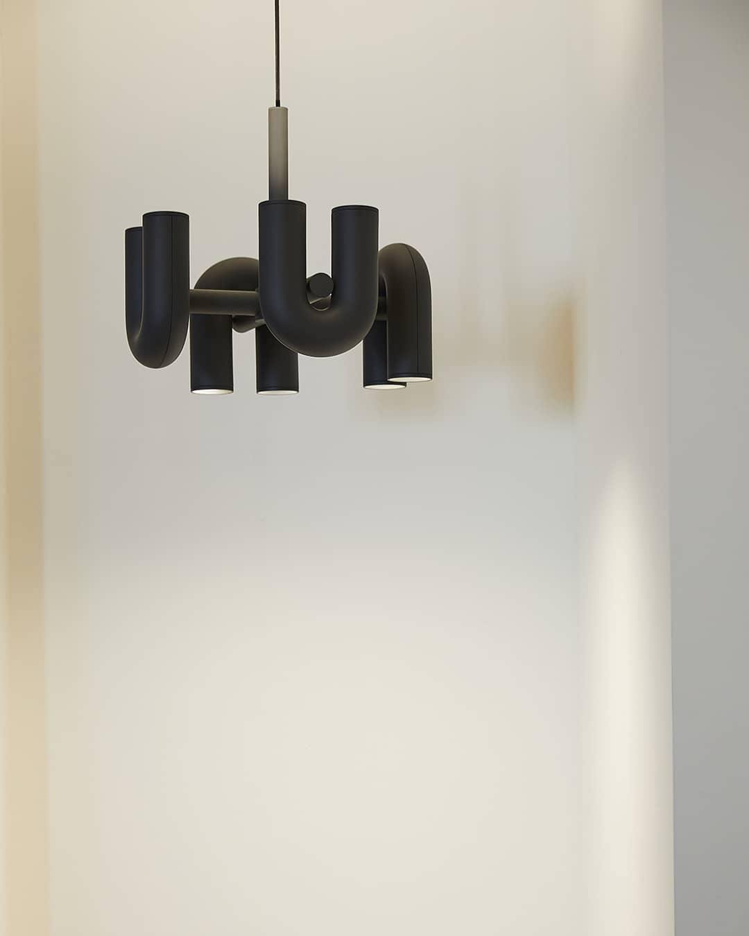 Cirqunova Moderne Led Kroonluchter Met Draaibare Lichtarmen