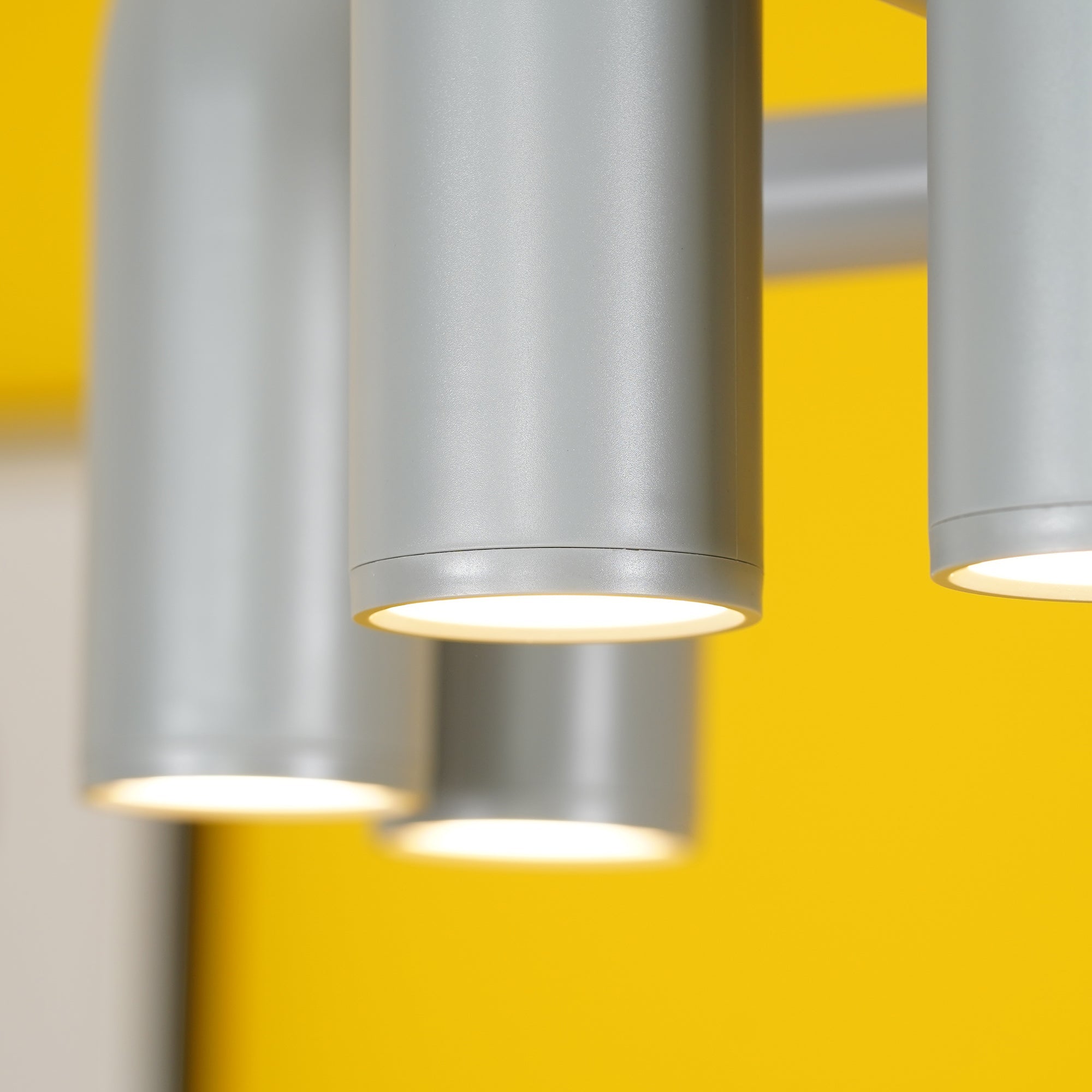 Cirqunova Moderne Led Kroonluchter Met Draaibare Lichtarmen
