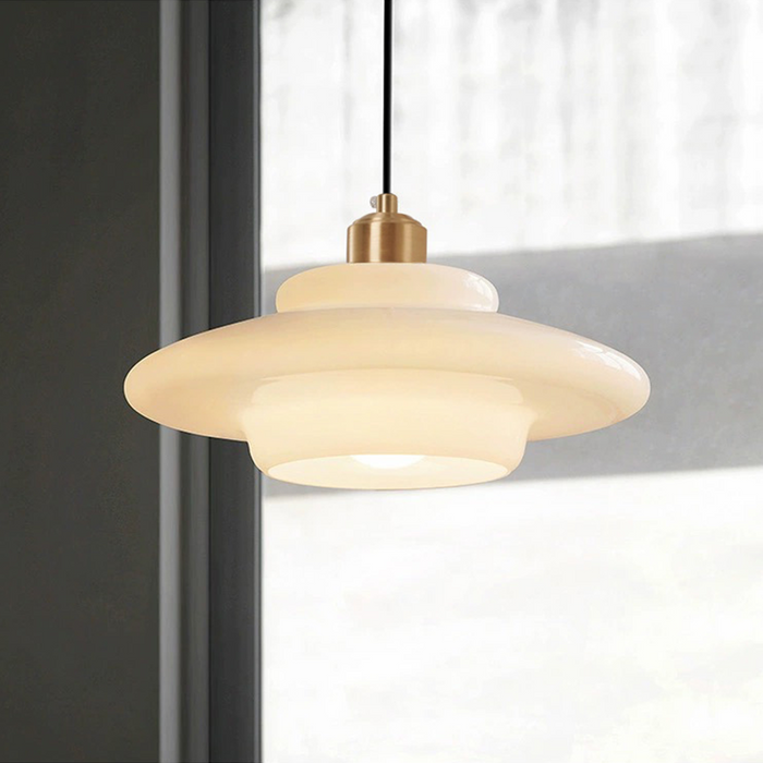 Melkwitte Glazen Hanglamp | Mid-Century Modern Design | Diameter Variaties | Verstelbare Ophanglengte | Glas en Messing | Geschikt voor 110V-120V | Elegant Statement Stuk voor Interieur