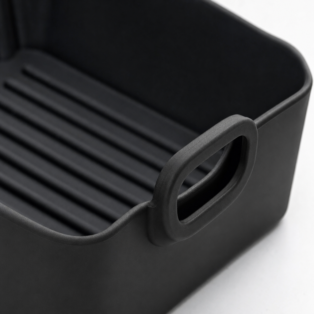 Close-up van de siliconen mand met handgreep
