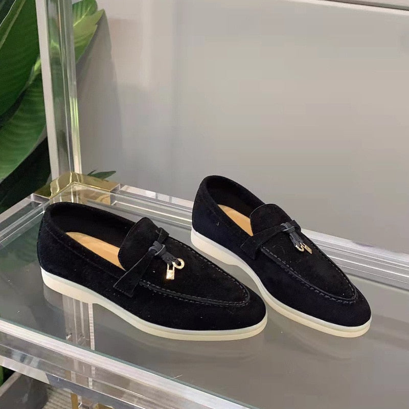 Selin | Suede Dames Loafers | Tijdloze Elegantie | Zachte Luxe Voering | Verkrijgbaar in Zwart, Beige, Abrikoos | Geschikt voor Formele en Casual Gelegenheden | Hoogwaardig Materiaal | Comfortabele Pasvorm | Maten 35-43