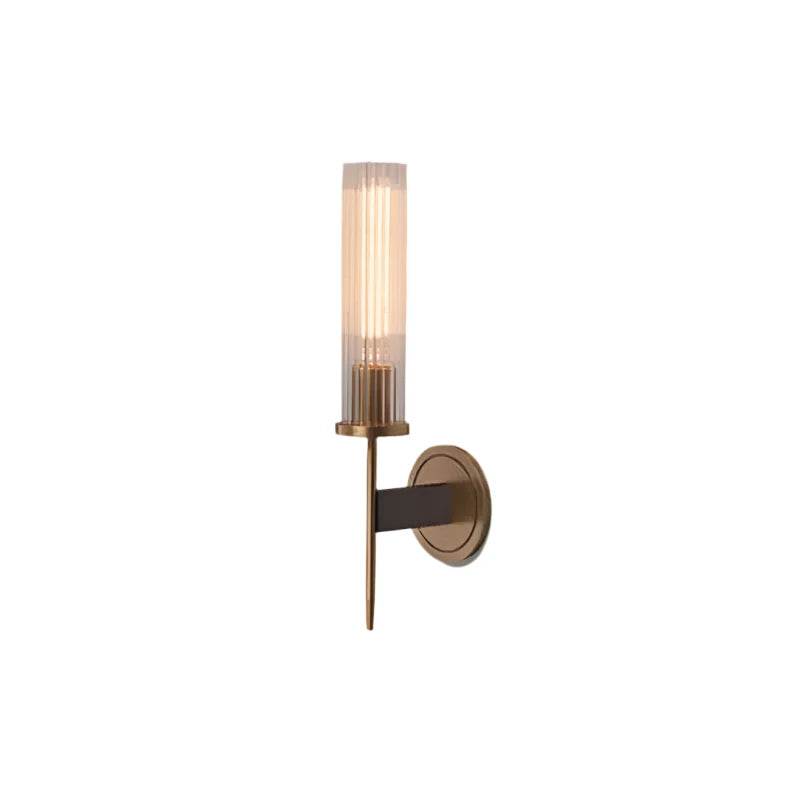 KopraLux – Moderne Wandlamp – Met Geribbeld Glas en Warme Koperen Afwerking
