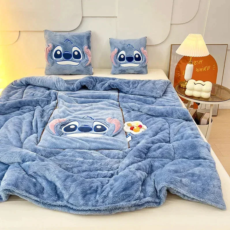 CozyCush: Verander je comfort met onze deken- en kussenset