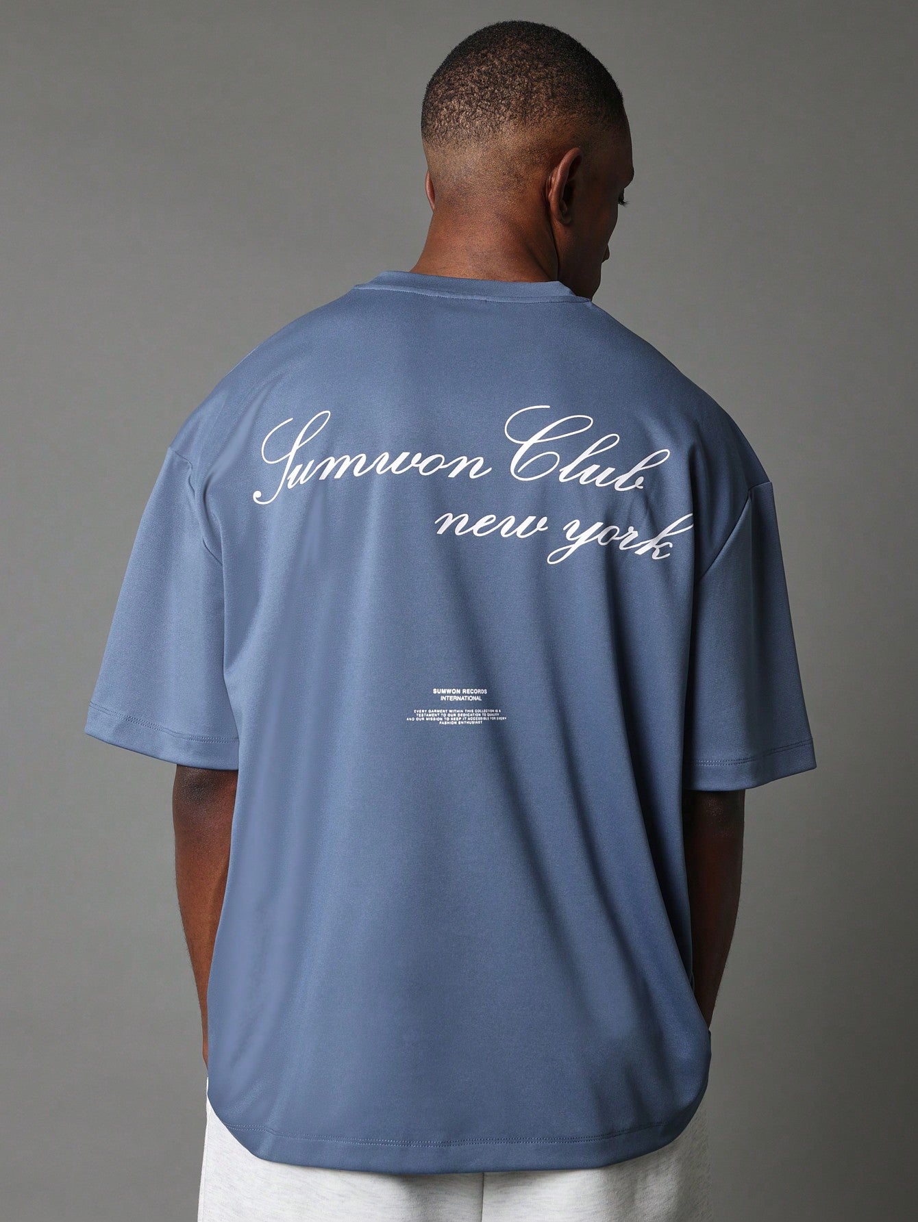 SUMWON Regular Fit T-shirt Voor/Achter Print | T-shirt | Korte mouwen met dubbele grafische opdruk