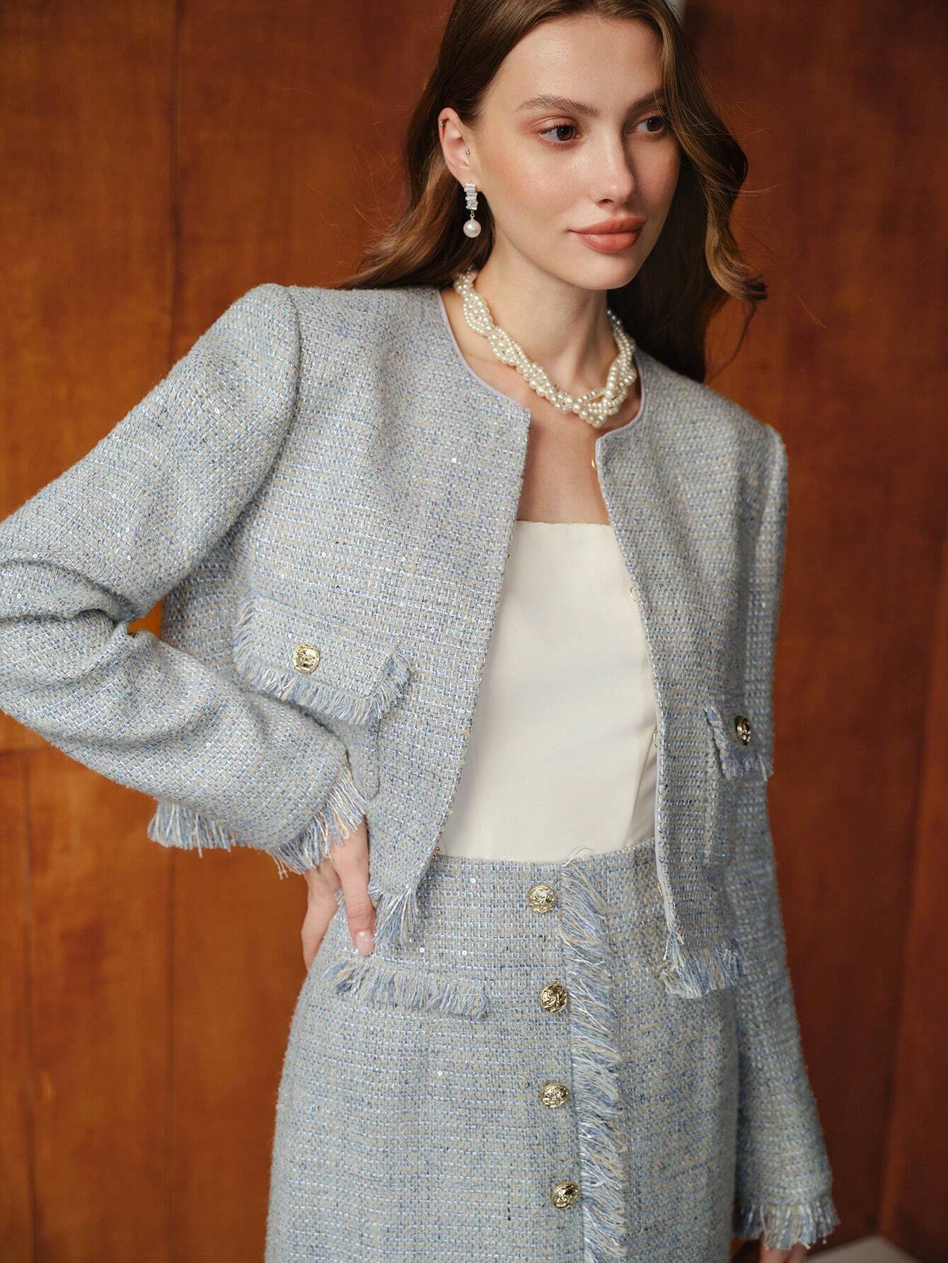 Lichtblauwe Tweedelige Tweed Set | Damespakken | Elegante en Zakelijke Uitstraling