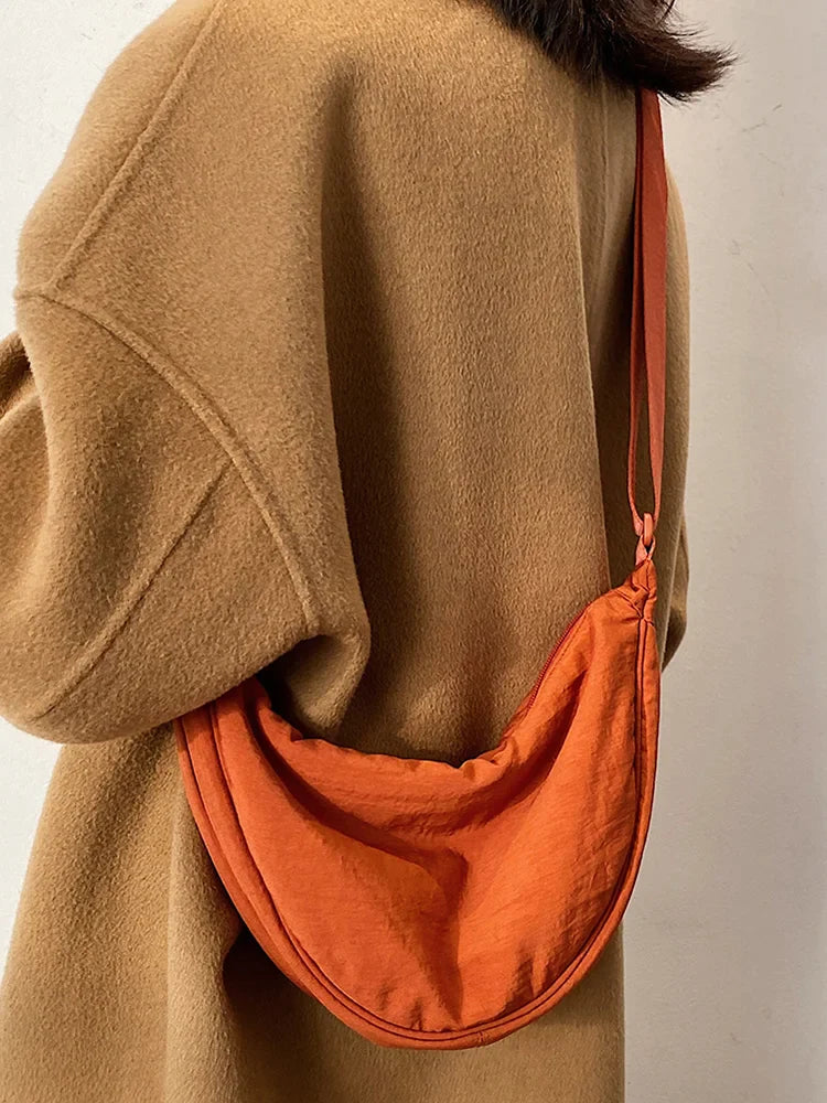Koozy | Modieuze Dumpling Bag voor Elke Outfit