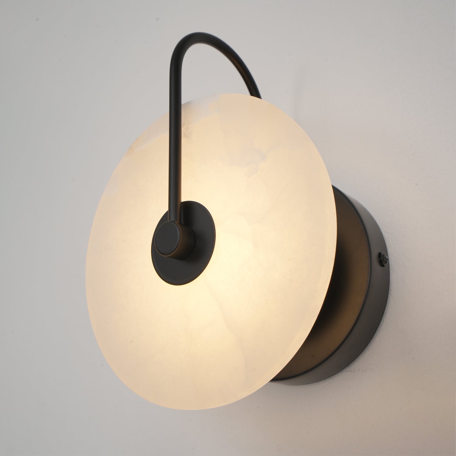 LuxeStone Light - Elegante LED-Wandlamp van Moderne Steen