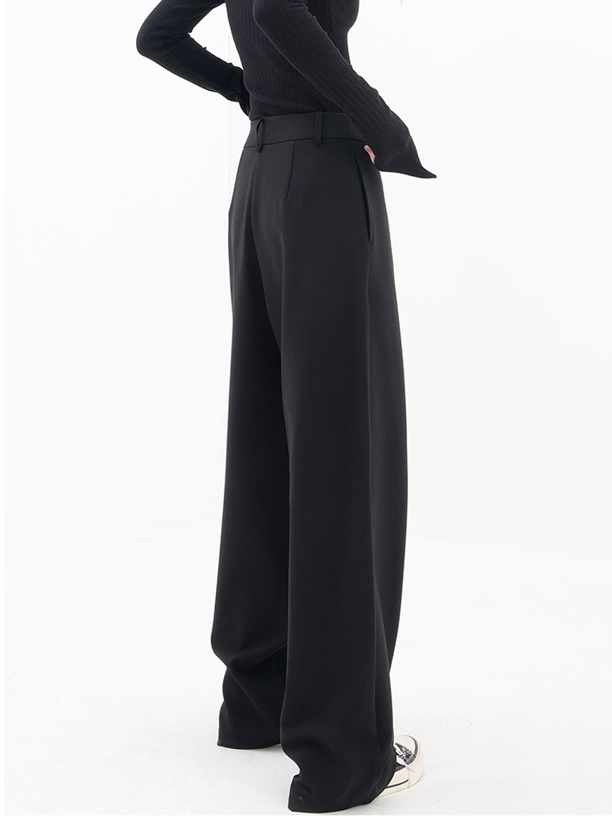 Visconte | Asymmetrische Wide Leg Dress Broek met Knopen