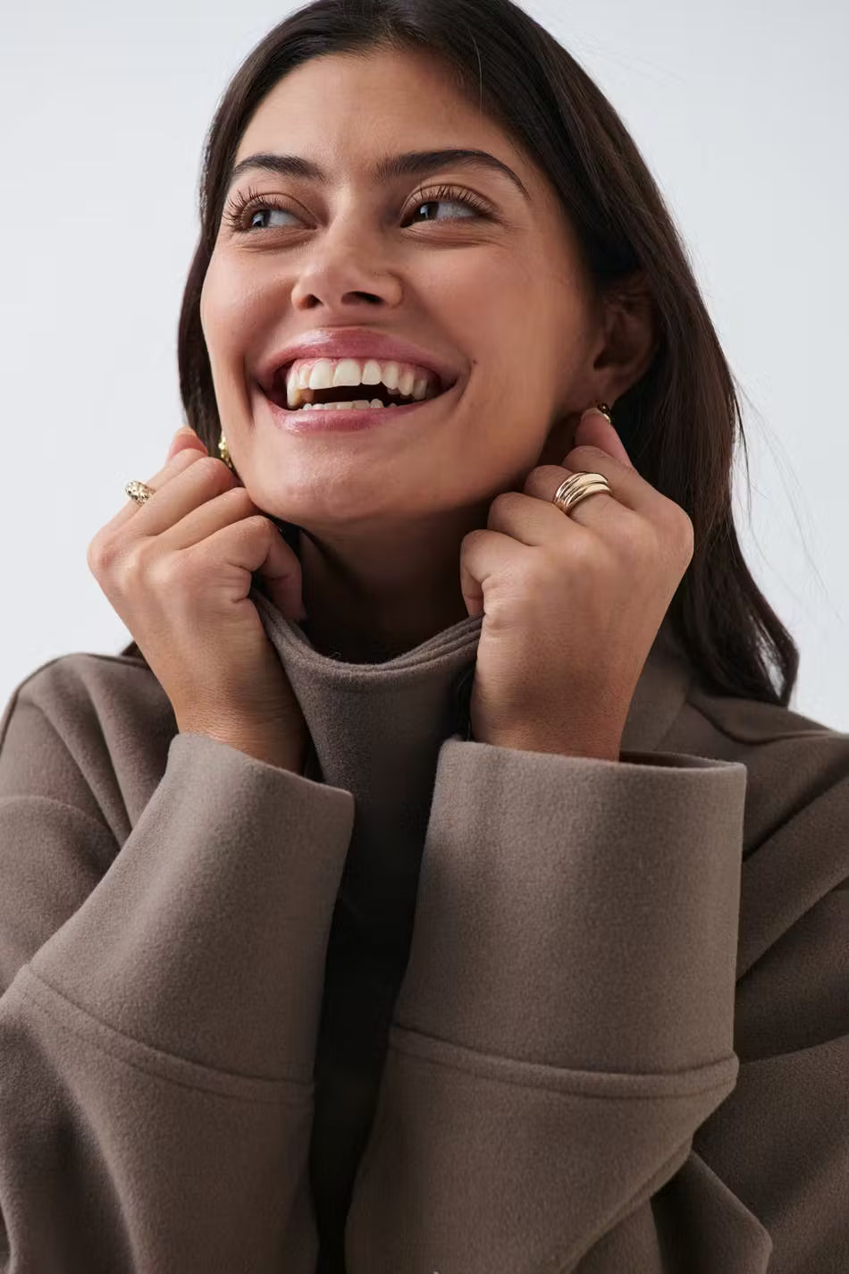 Chique Korte Damesjas voor Herfst – Elegante Kraag en Knoopsluiting, Perfect voor Laagjes, Verkrijgbaar in Meerdere Kleuren