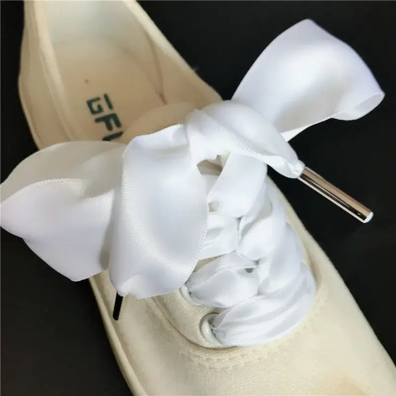 Speciale Schoonveters om je Sneakers op te Pimpen! 5 Kleuren