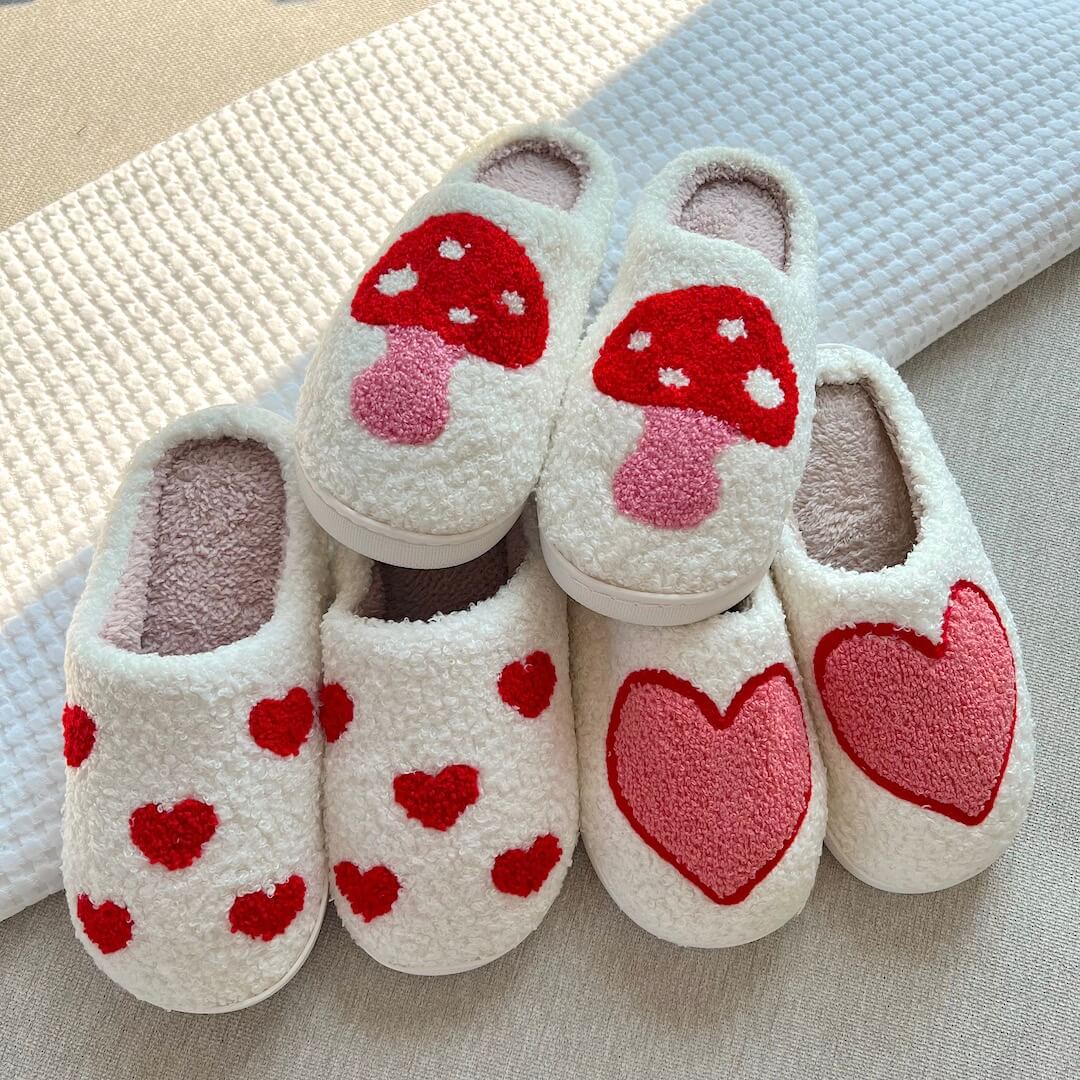 Liefdevolle Hartjes Pantoffels | Wit - Schattig en Comfortabel - Perfect Cadeau voor de Winter