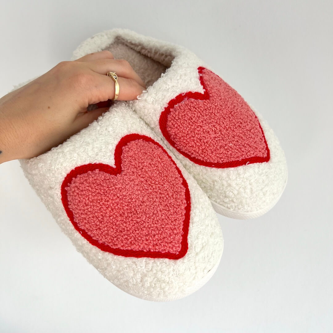 Liefdevolle Hartjes Pantoffels | Wit - Schattig en Comfortabel - Perfect Cadeau voor de Winter