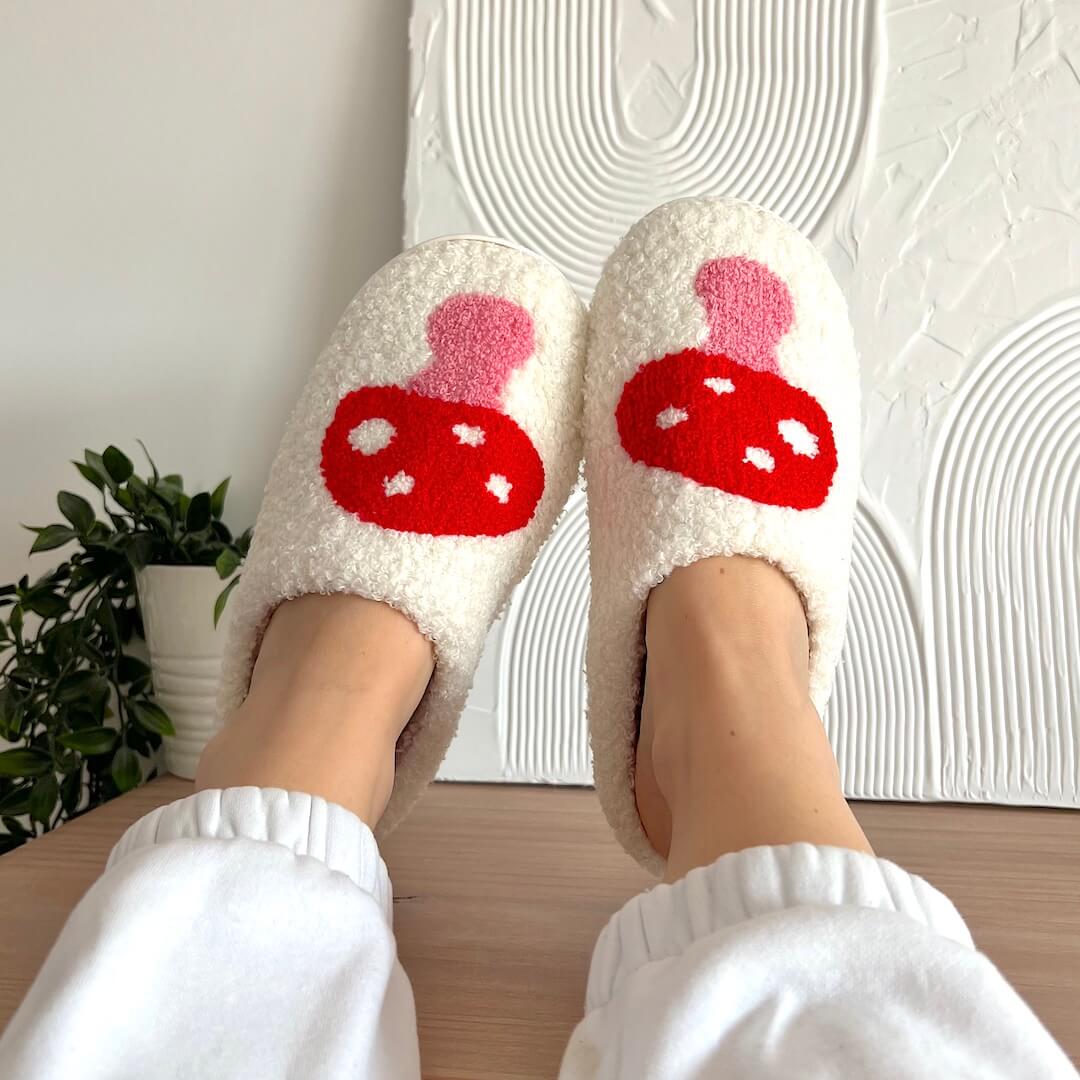 Liefdevolle Hartjes Pantoffels | Wit - Schattig en Comfortabel - Perfect Cadeau voor de Winter