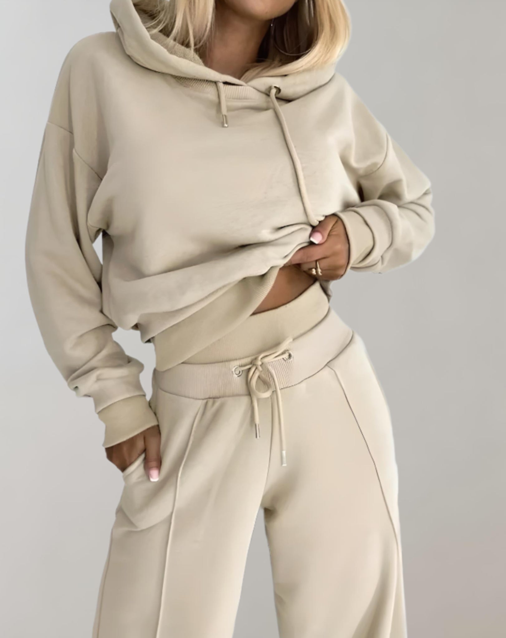 Set met Tweekleurige Hoodie en Broek Dames - Regular Fit - Belle Couture - Essential Comfort