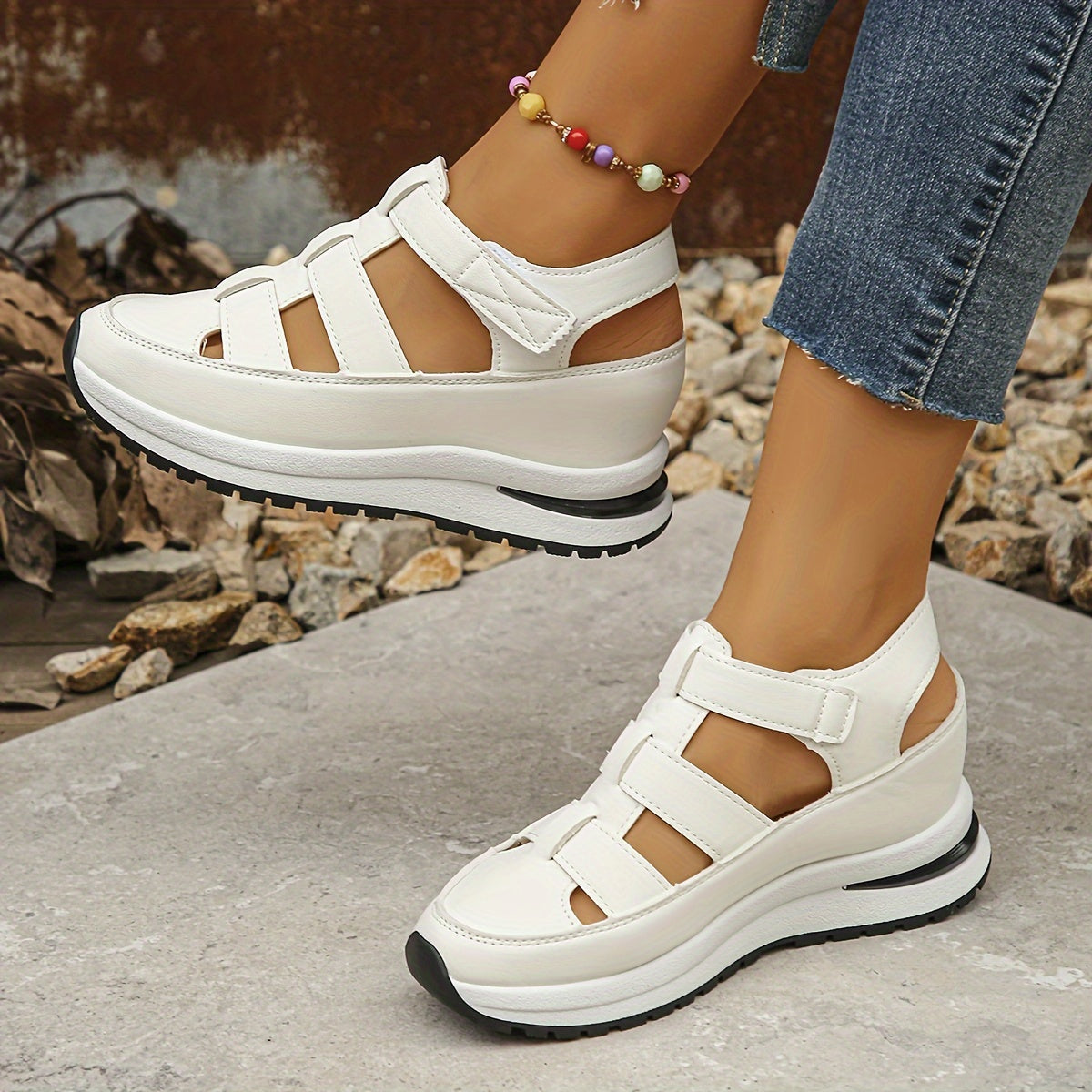 Platformsandalen – Klittenbandjes & Gewatteerde Zool