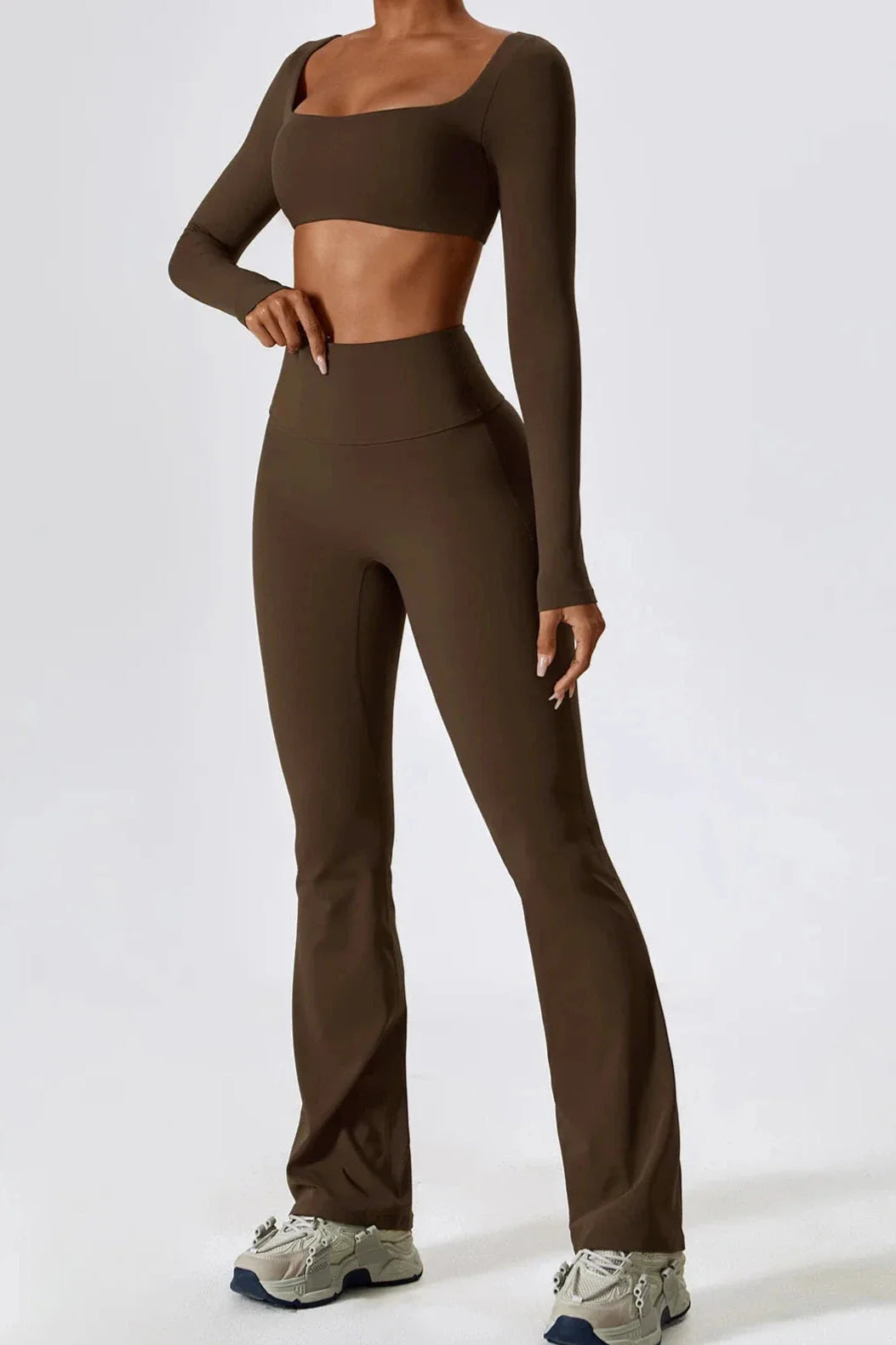 SENNA | Set van flared legging en lange mouw crop top