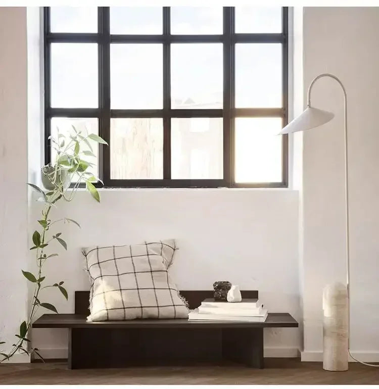 Nordic Arum | Minimalistische Design Vloerlamp met Marmeren Basis | Scandinavisch design vloerlamp | Dimbare LED verlichting | Luxe marmeren voet | Energiezuinig | Moderne elegante stijl | Vloerverlichting voor woonkamer slaapkamer