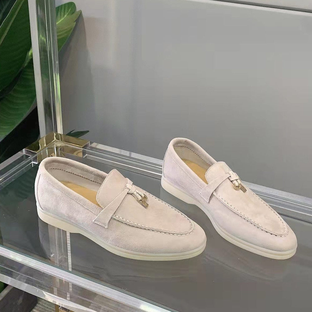 Selin | Suede Dames Loafers | Tijdloze Elegantie | Zachte Luxe Voering | Verkrijgbaar in Zwart, Beige, Abrikoos | Geschikt voor Formele en Casual Gelegenheden | Hoogwaardig Materiaal | Comfortabele Pasvorm | Maten 35-43